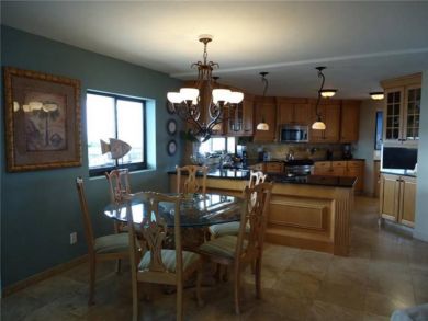 Open Plan Kitchen & Dinign Area